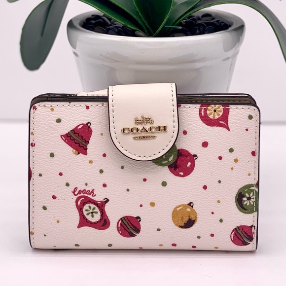 Coach Medium Corner Zip Wallet In Signature Canvas - Picture 2 of 11